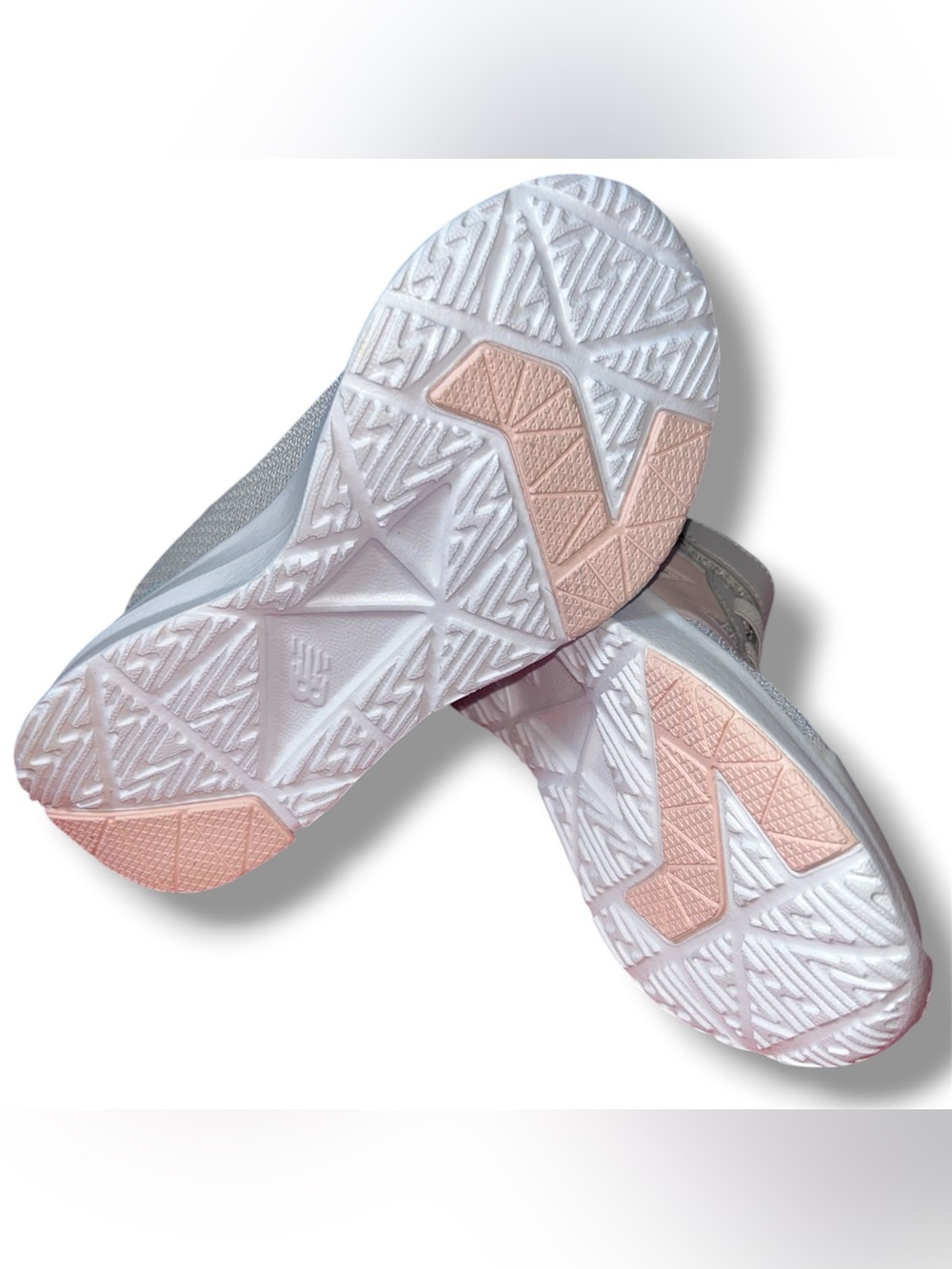 New Balance Kids Light Gray & Pink Mesh Sneakers Toddler Girl size 12 - Picture 4 of 8